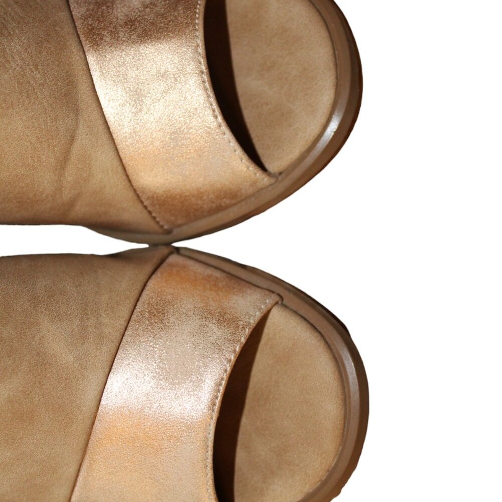 Henry Ferrera Champagne Slides with Wood Heels Size 7 NWT's GOLD TONES - Picture 4 of 7
